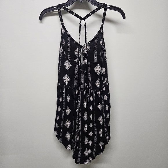 Amuse Society Ashby Dress Black and White Print Flowy Festival Grommets - Picture 8 of 15
